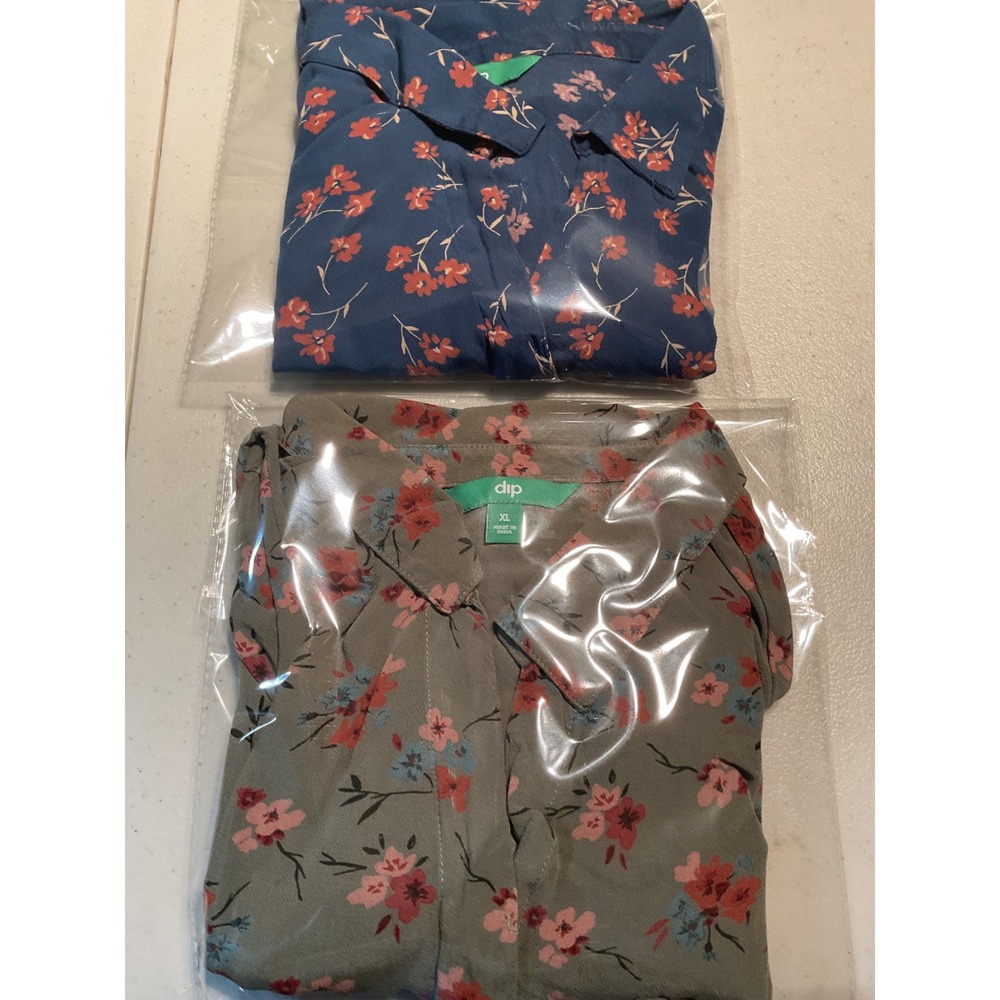 2 Dip Womens XL Floral Tie Front Button Down Short Sleeve Shirt Blue Viscose